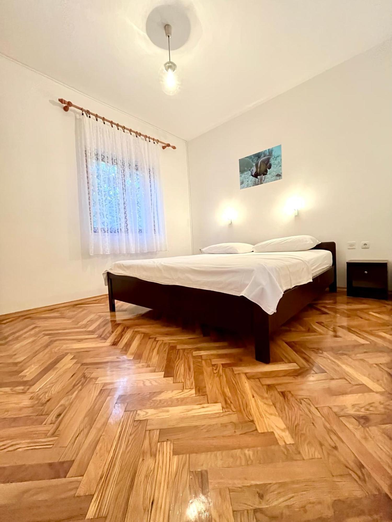 Apartments Martina Primosten Luaran gambar