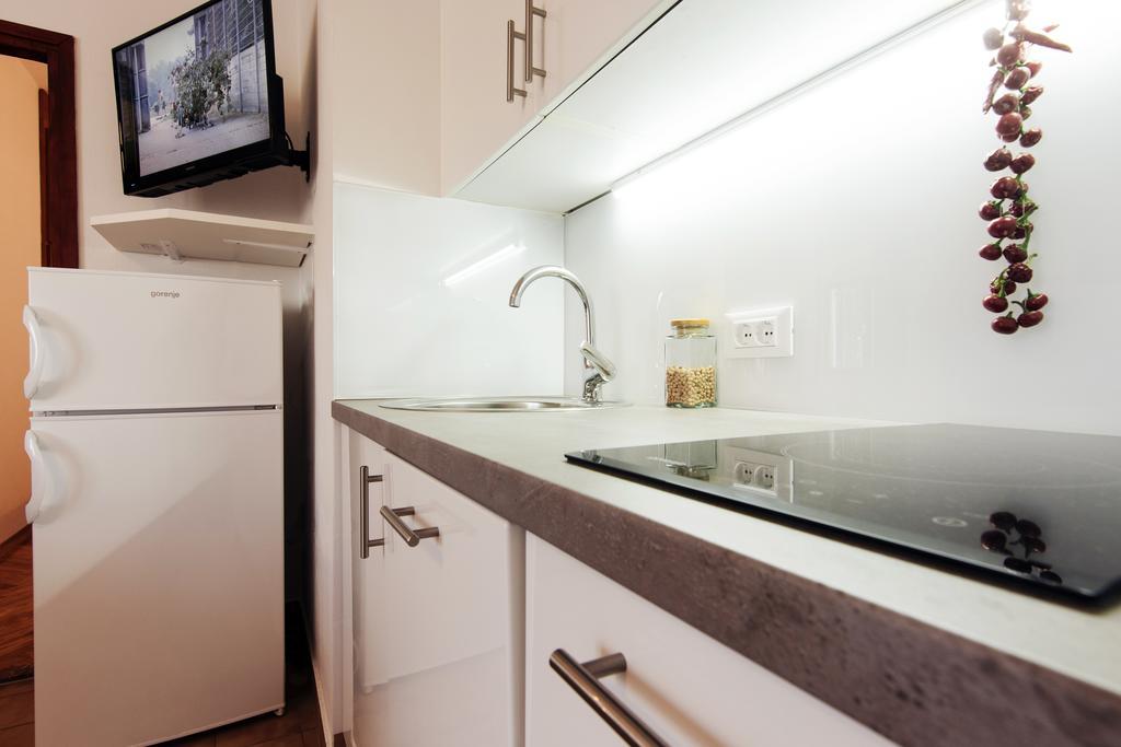 Apartments Martina Primosten Luaran gambar