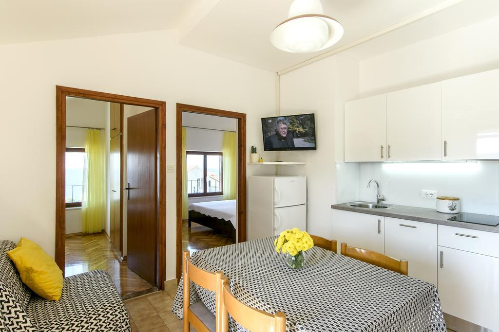 Apartments Martina Primosten Luaran gambar