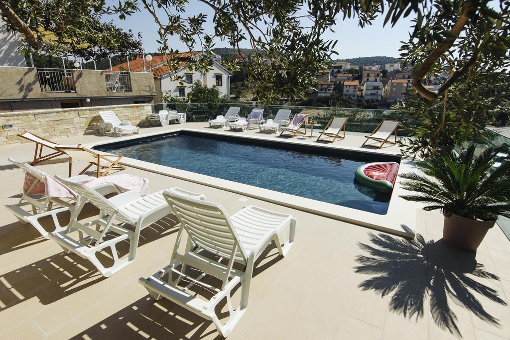 Apartments Martina Primosten Luaran gambar